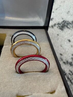 Gucci Interchangeable Diamond Cut Bezels